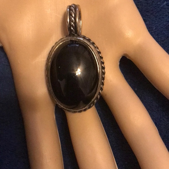 Sterling and onyx pendant. New old stock. - Picture 1 of 3